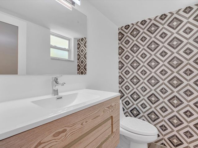 4025 N Federal Highway N 215a, Oakland Park, FL 33308