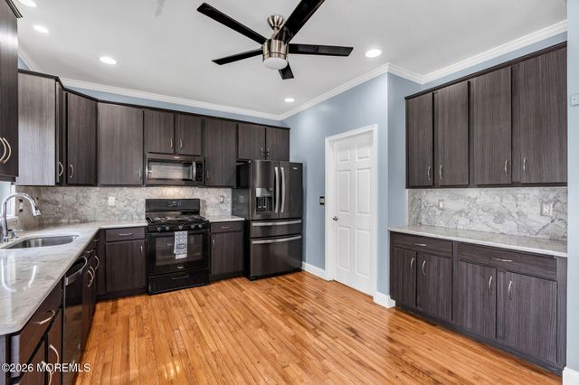 24 Naples Avenue, Cliffwood, NJ 07721