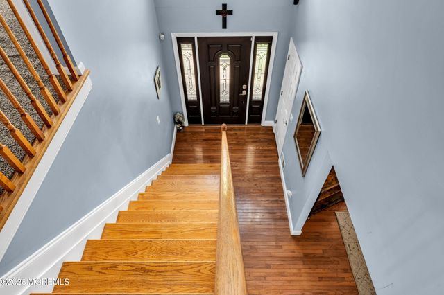 24 Naples Avenue, Cliffwood, NJ 07721