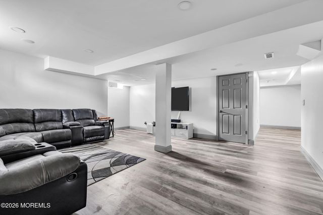 24 Naples Avenue, Cliffwood, NJ 07721