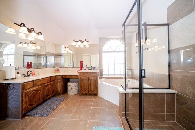 204 Wisteria Way, Red Oak, TX 75154