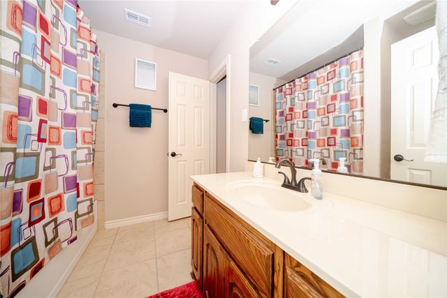 204 Wisteria Way, Red Oak, TX 75154