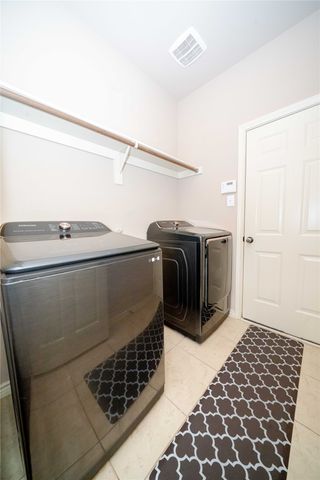 204 Wisteria Way, Red Oak, TX 75154