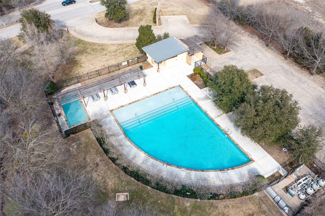 204 Wisteria Way, Red Oak, TX 75154