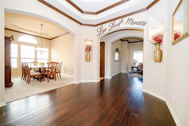 204 Wisteria Way, Red Oak, TX 75154