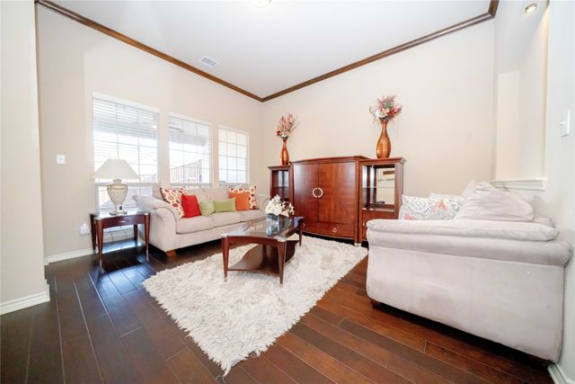 204 Wisteria Way, Red Oak, TX 75154