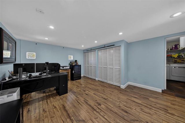 2120 NE 31st Street, Lighthouse Point, FL 33064