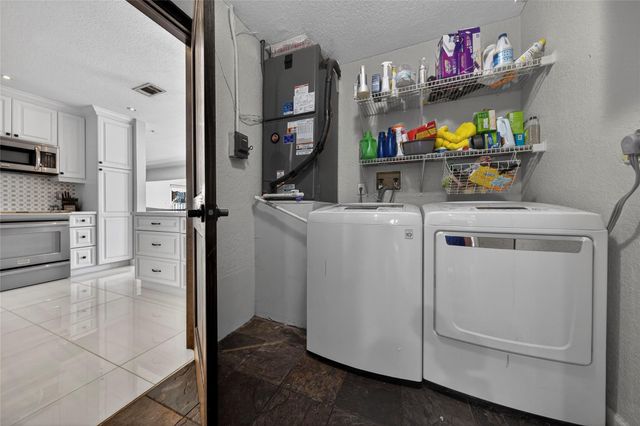 2120 NE 31st Street, Lighthouse Point, FL 33064