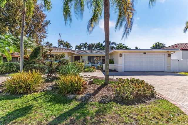 2120 NE 31st Street, Lighthouse Point, FL 33064