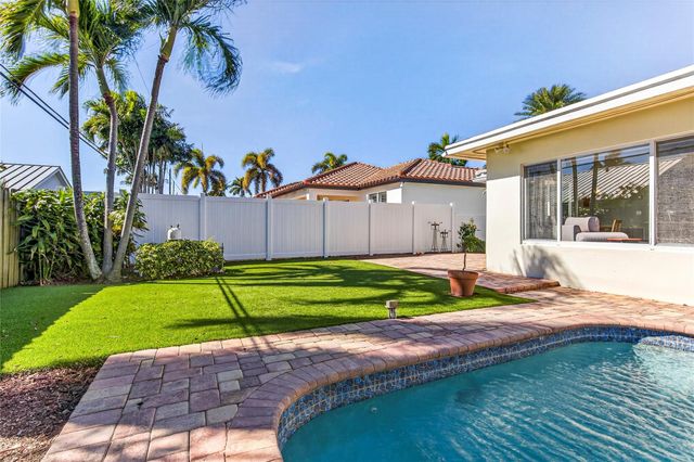 2120 NE 31st Street, Lighthouse Point, FL 33064