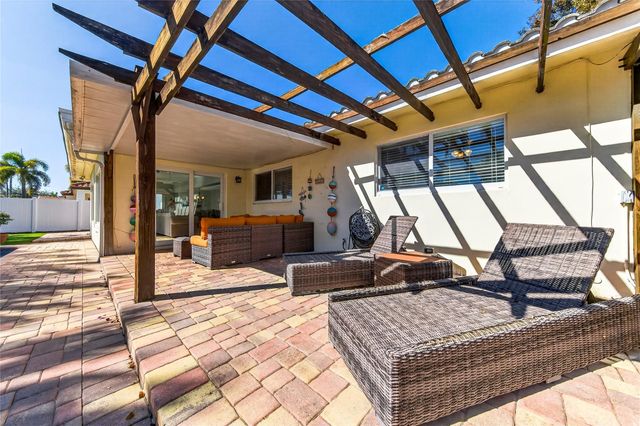 2120 NE 31st Street, Lighthouse Point, FL 33064