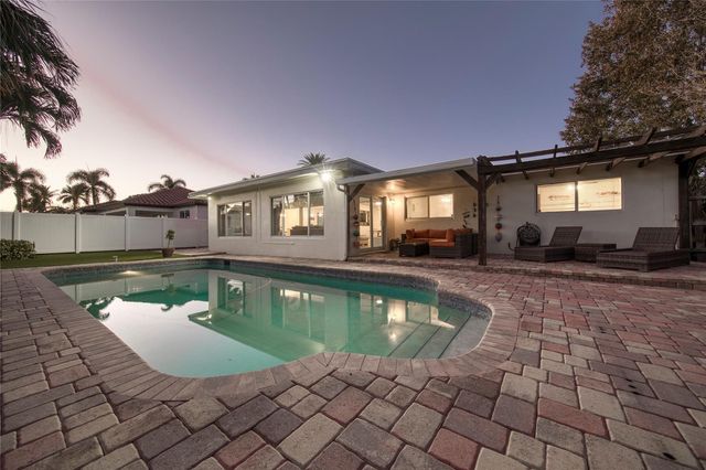 2120 NE 31st Street, Lighthouse Point, FL 33064