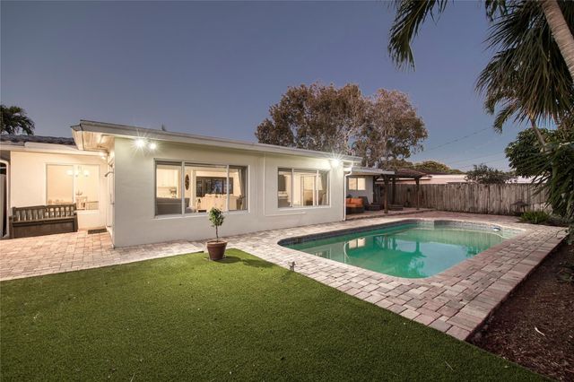 2120 NE 31st Street, Lighthouse Point, FL 33064