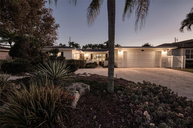 2120 NE 31st Street, Lighthouse Point, FL 33064