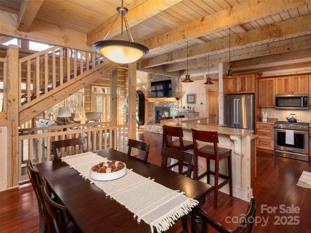 170 Cradling Cove, Waynesville, NC 28785