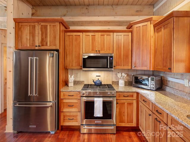 170 Cradling Cove, Waynesville, NC 28785