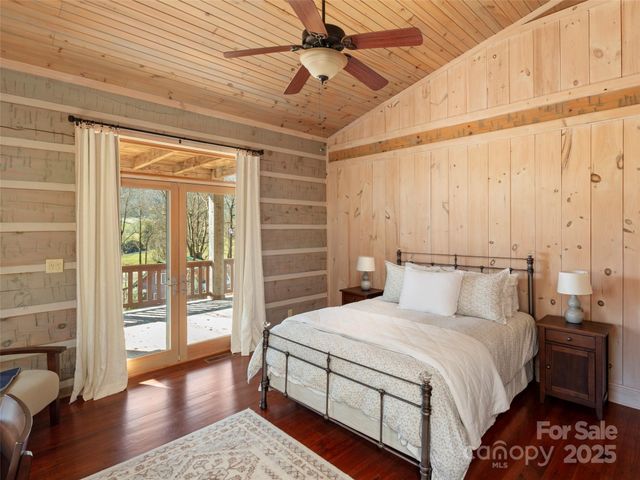 170 Cradling Cove, Waynesville, NC 28785