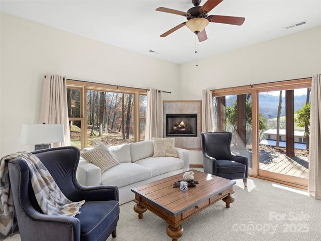 170 Cradling Cove, Waynesville, NC 28785