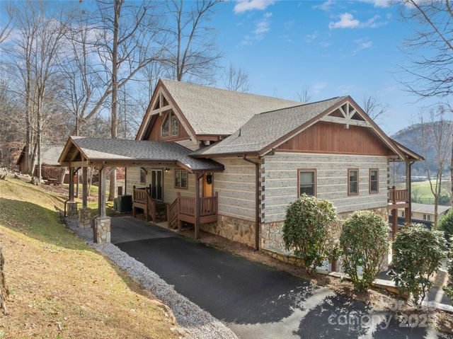 170 Cradling Cove, Waynesville, NC 28785