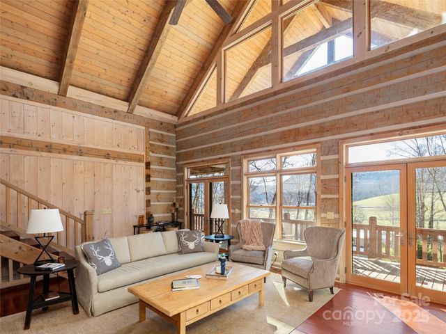 170 Cradling Cove, Waynesville, NC 28785