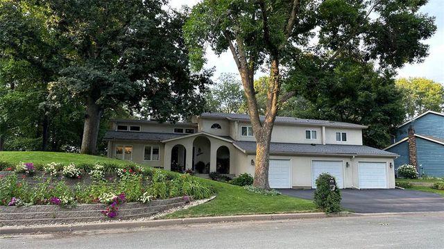 3712 Timber Trails Court, Eau Claire, WI 54701