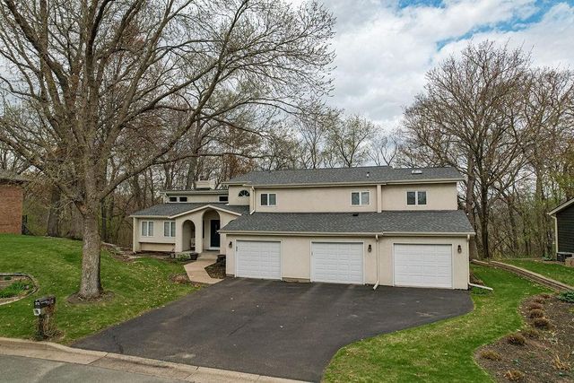 3712 Timber Trails Court, Eau Claire, WI 54701