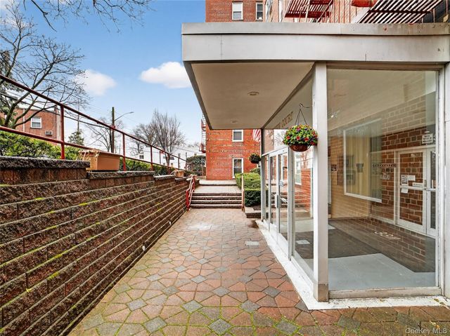 3311 Giles Place 2D, Bronx, NY 10463