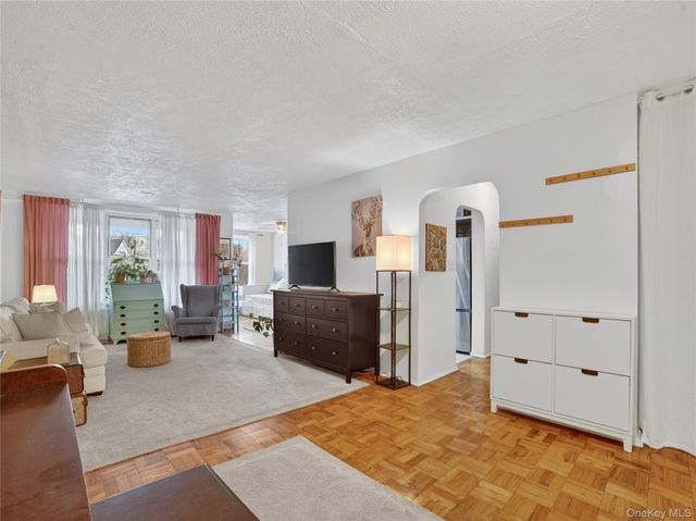 3311 Giles Place 2D, Bronx, NY 10463