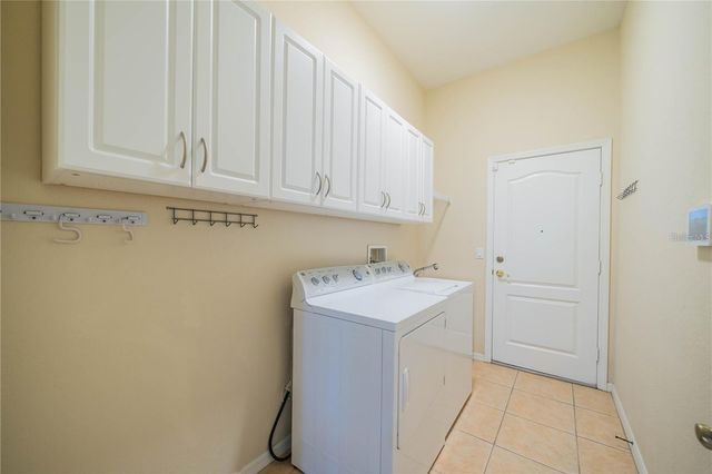 445 NOBLE FAIRE DRIVE, Sun City Center, FL 33573