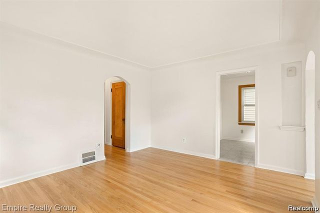 3350 Alice Street, Dearborn, MI 48124