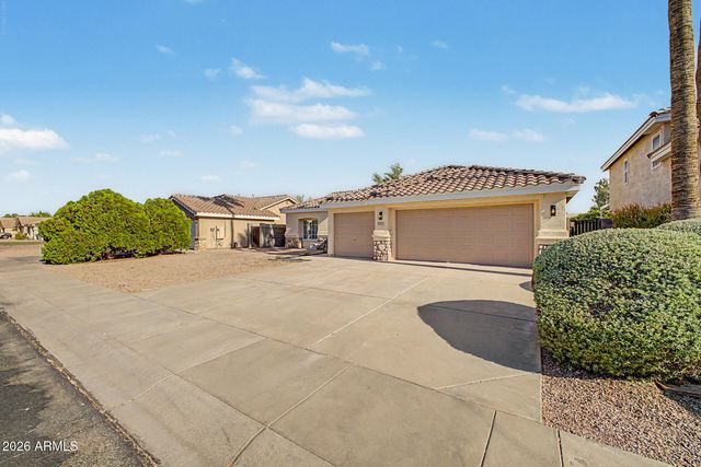 1015 W JUANITA Avenue, Gilbert, AZ 85233