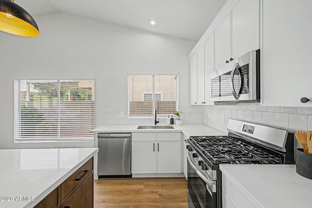 1015 W JUANITA Avenue, Gilbert, AZ 85233