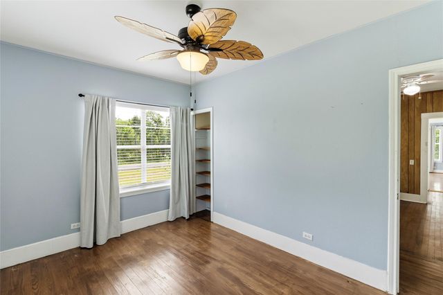 12903 Sandpiper Road, Angleton, TX 77515