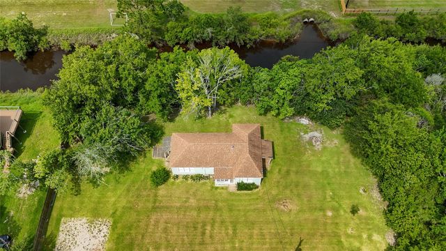 12903 Sandpiper Road, Angleton, TX 77515