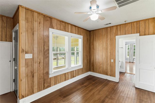 12903 Sandpiper Road, Angleton, TX 77515