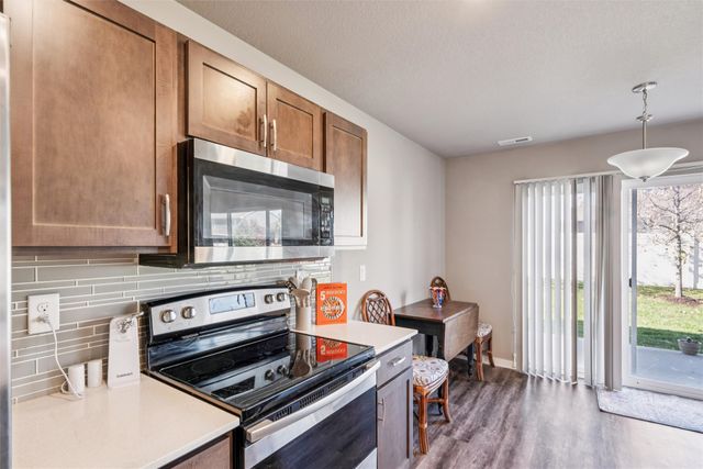 747 NE Macey Way, Waukee, IA 50263