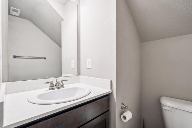 747 NE Macey Way, Waukee, IA 50263