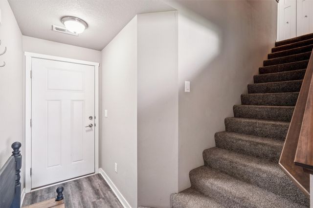 747 NE Macey Way, Waukee, IA 50263