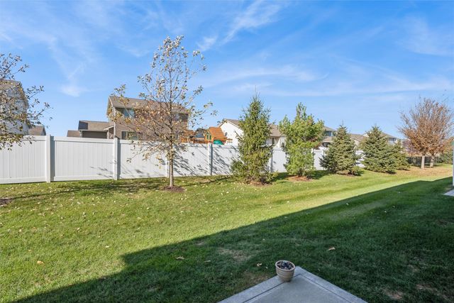 747 NE Macey Way, Waukee, IA 50263