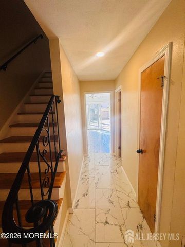 2 W end Avenue, Spotswood, NJ 08884