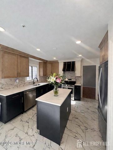 2 W end Avenue, Spotswood, NJ 08884