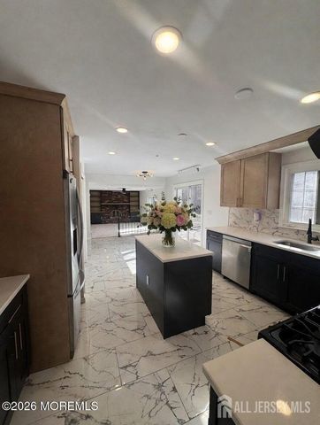 2 W end Avenue, Spotswood, NJ 08884