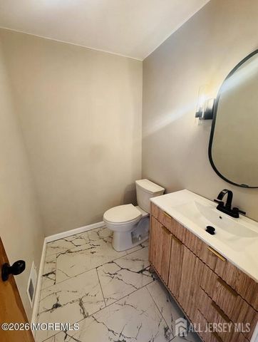 2 W end Avenue, Spotswood, NJ 08884