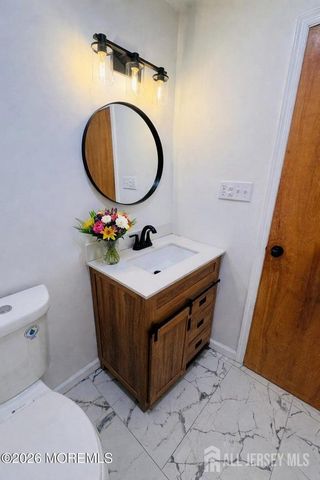 2 W end Avenue, Spotswood, NJ 08884