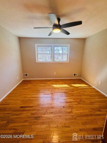 2 W end Avenue, Spotswood, NJ 08884