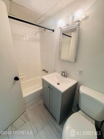 2 W end Avenue, Spotswood, NJ 08884