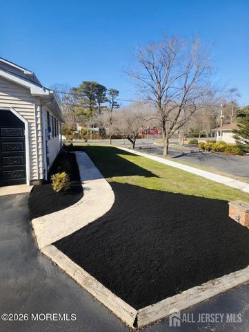 2 W end Avenue, Spotswood, NJ 08884