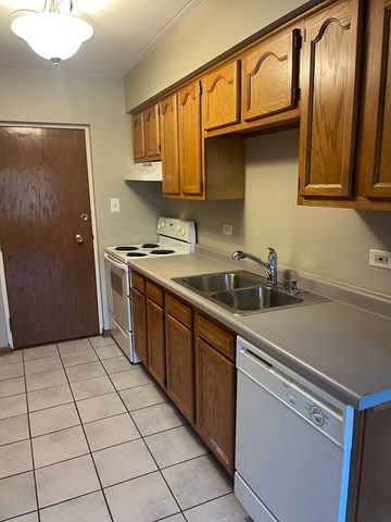 4754 W 101ST Street 3B, Oak Lawn, IL 60453