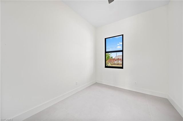 2705 Darlene PL, Lehigh Acres, FL 33971