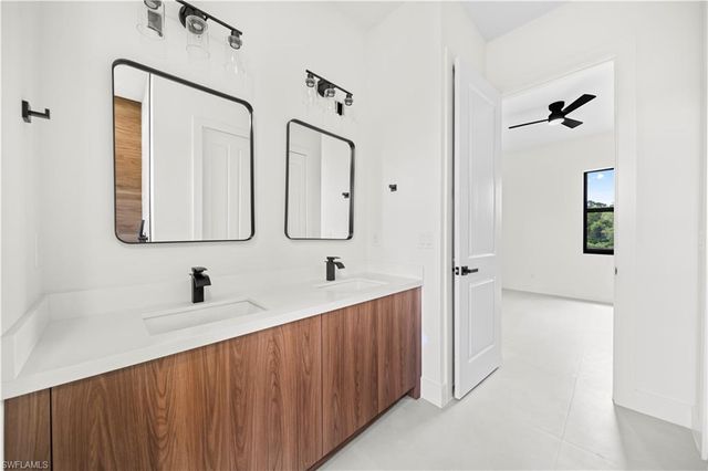 2705 Darlene PL, Lehigh Acres, FL 33971